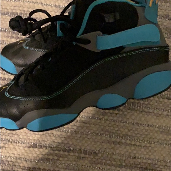 Two pairs of Jordan six rings - Picture 4 of 4